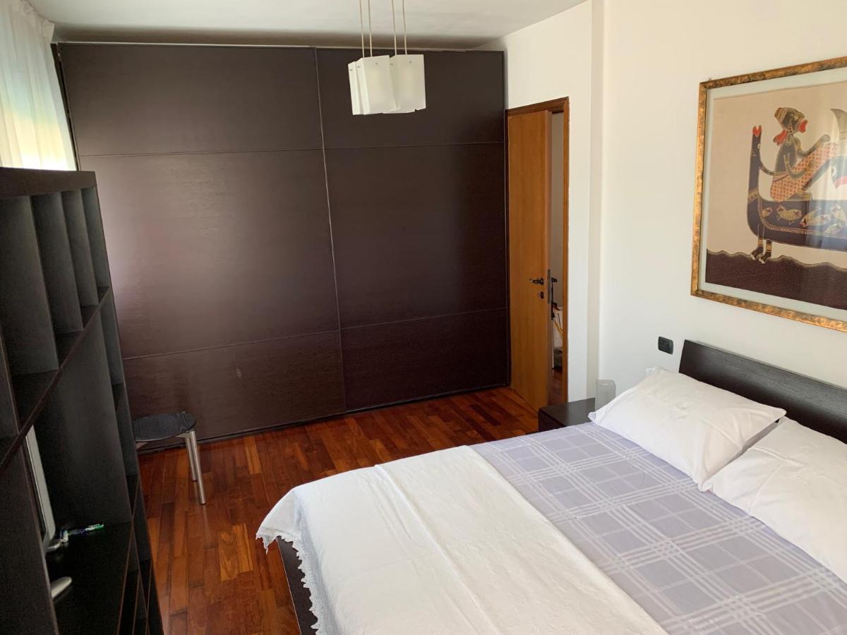 Near Como, Charming Apartment With Fireplace Grandate Exteriör bild