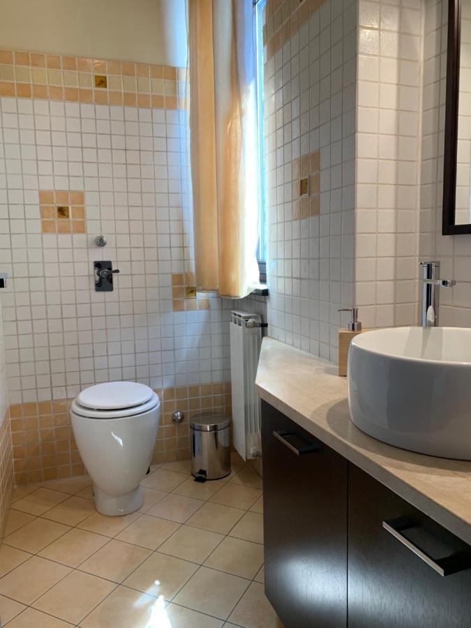 Near Como, Charming Apartment With Fireplace Grandate Exteriör bild