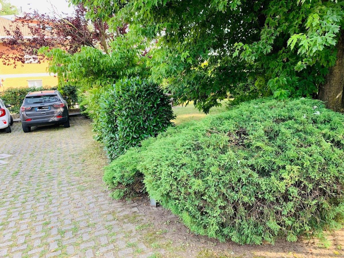 Near Como, Charming Apartment With Fireplace Grandate Exteriör bild