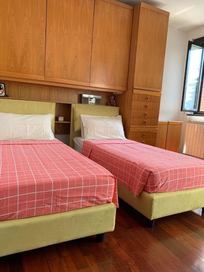 Near Como, Charming Apartment With Fireplace Grandate Exteriör bild